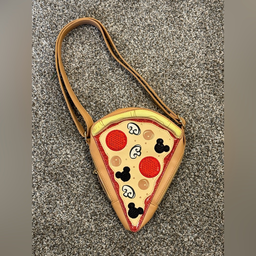 WDW Disney Epcot Italy World Showcase Pizza Slice Crossbody Bag Rare:Collectible